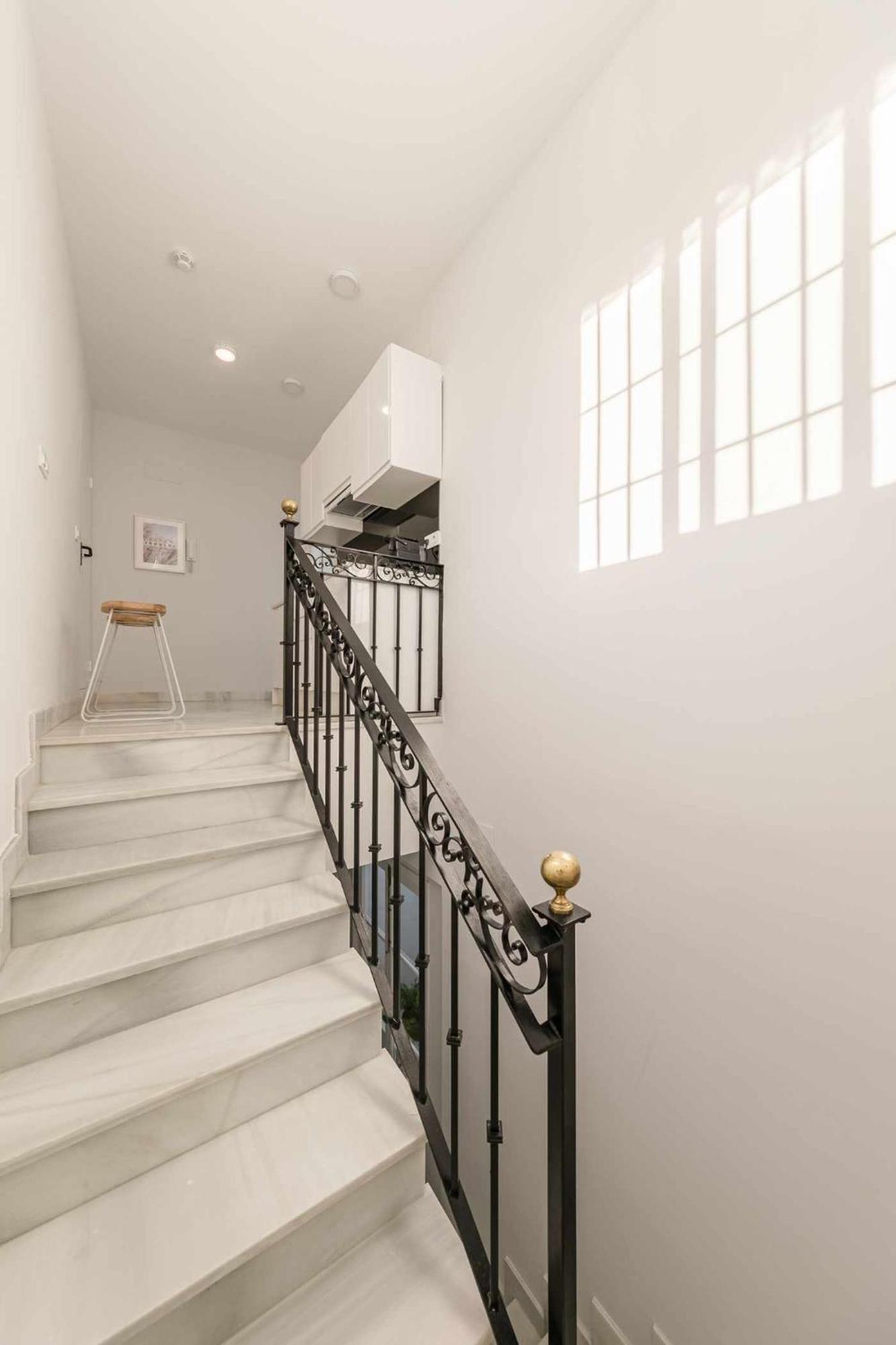 Isg Apartments Cuna Siviglia Esterno foto
